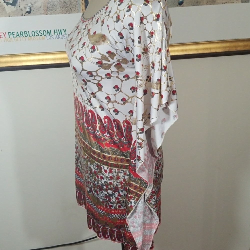 ONE SHOULDER OFF PATTERN TOPđź’ĄNWOT!! - Picture 5 of 8